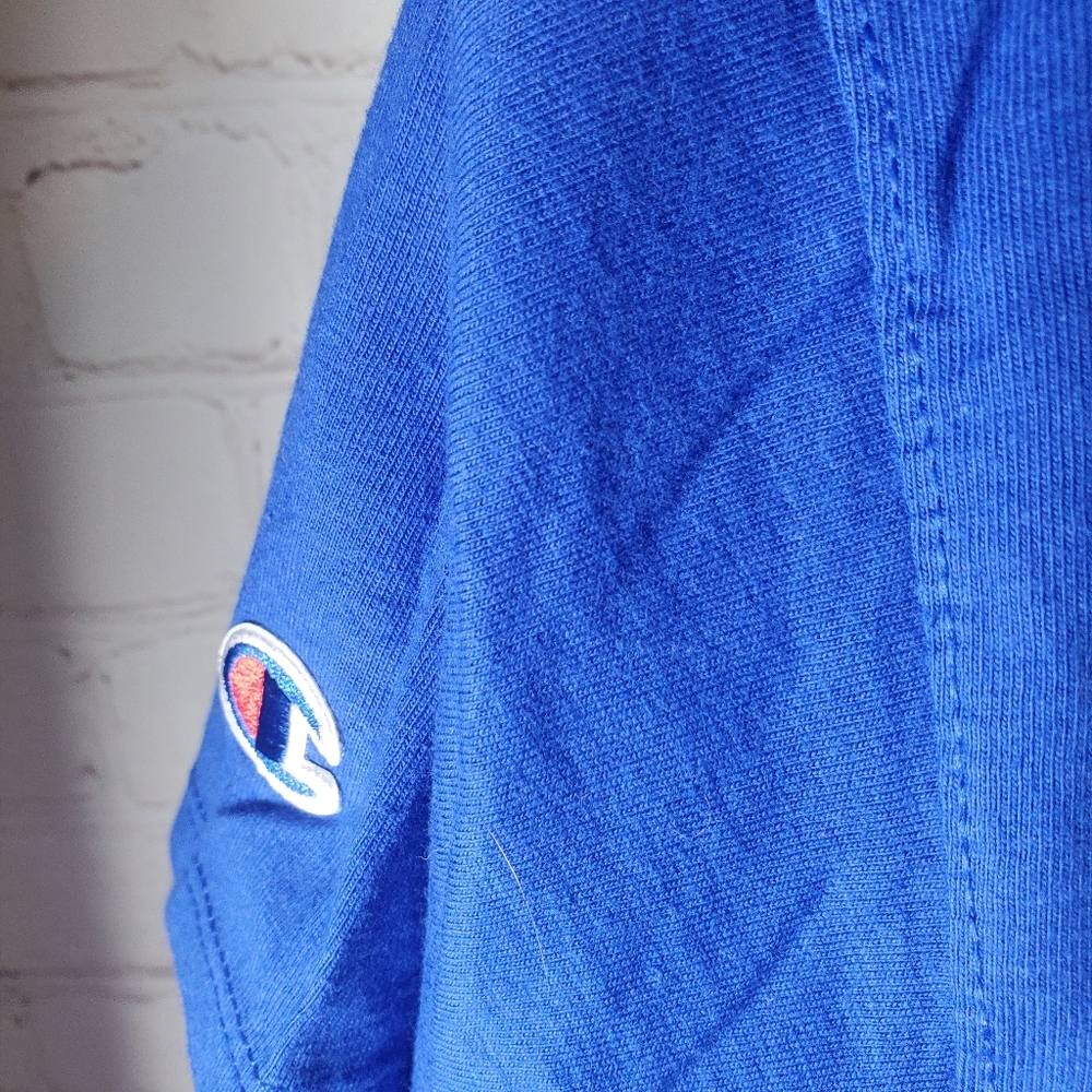 Champion Tee - Picture 5 of 6